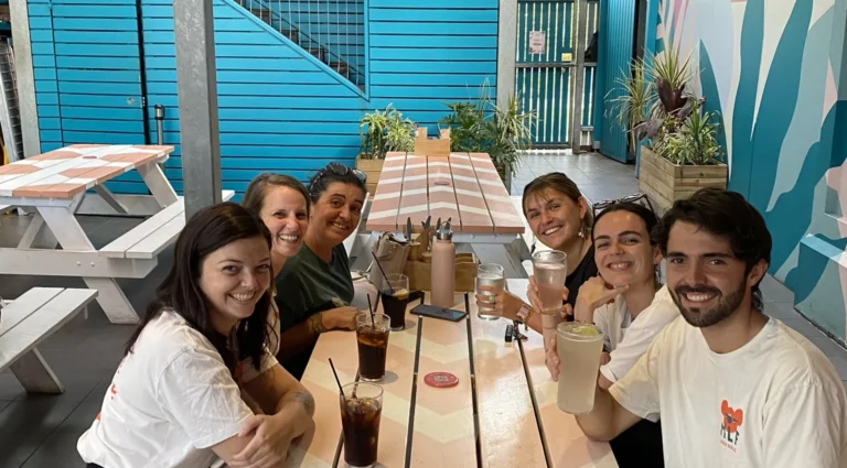 Backpackers au co-living My Little France à Brisbane lors d'une arrivée en PVT Australie
