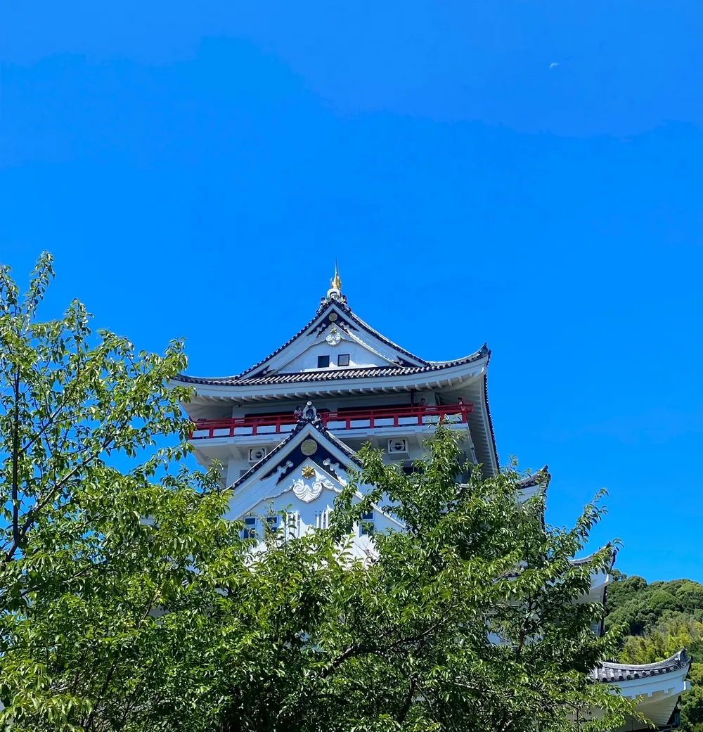 Château d'Atami sur les hauteurs de la péninsule d'Izu